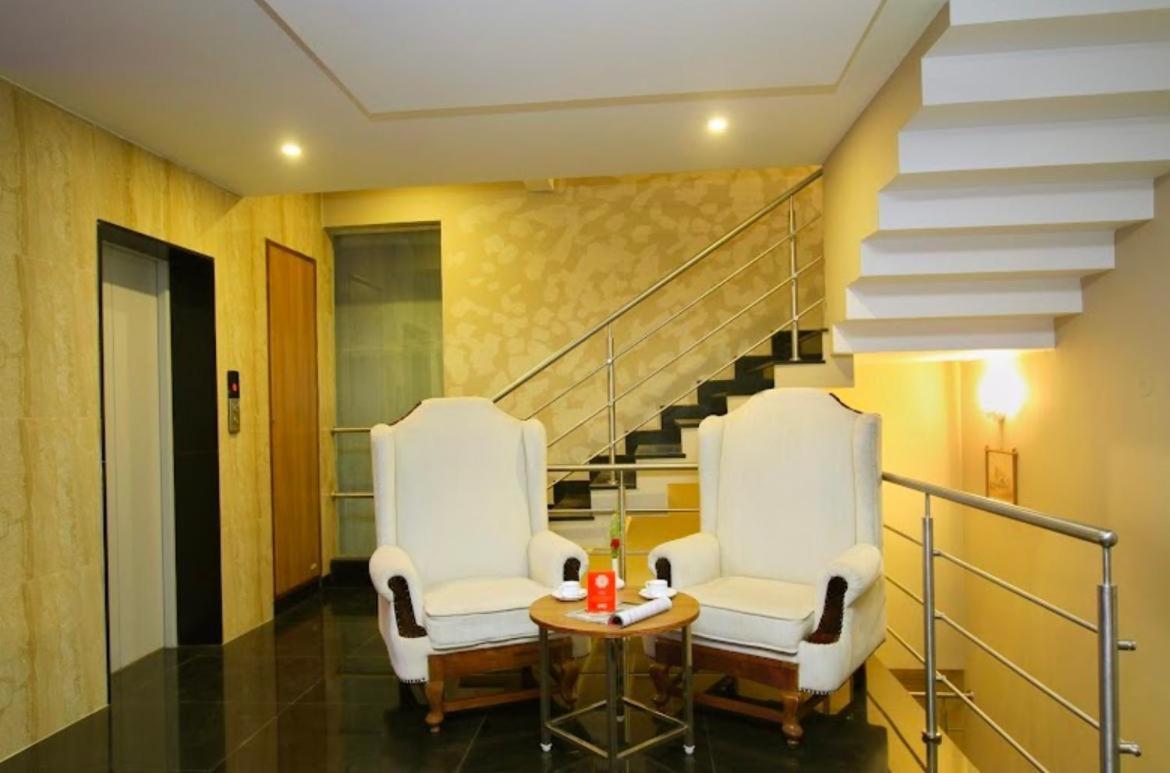 Samasth Rooms And Suits Mysore Buitenkant foto