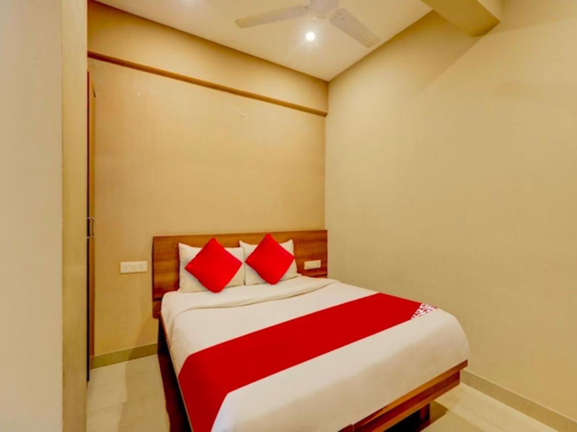 Samasth Rooms And Suits Mysore Buitenkant foto