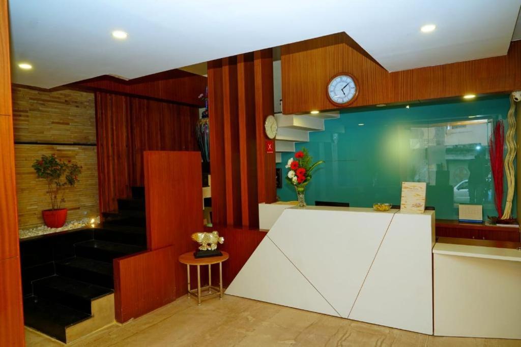 Samasth Rooms And Suits Mysore Buitenkant foto
